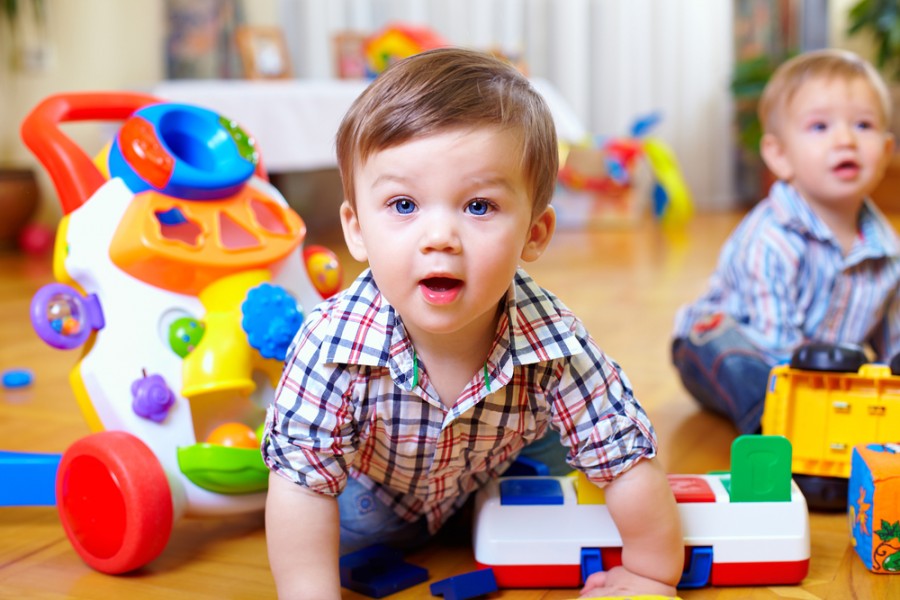 دراسة تكشف خطورة كثرة ألعاب الأطفال