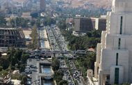 ثلث سكانها نازحون وتَخدم ستة ملايين: دمشق المسكونة بعبارة «أفضل من غيرها»!