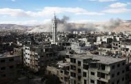 الوساطات مستمرة.. إجلاء عشرات المدنيين من الغوطة الشرقية ومسلحون يخرجون باتجاه إدلب