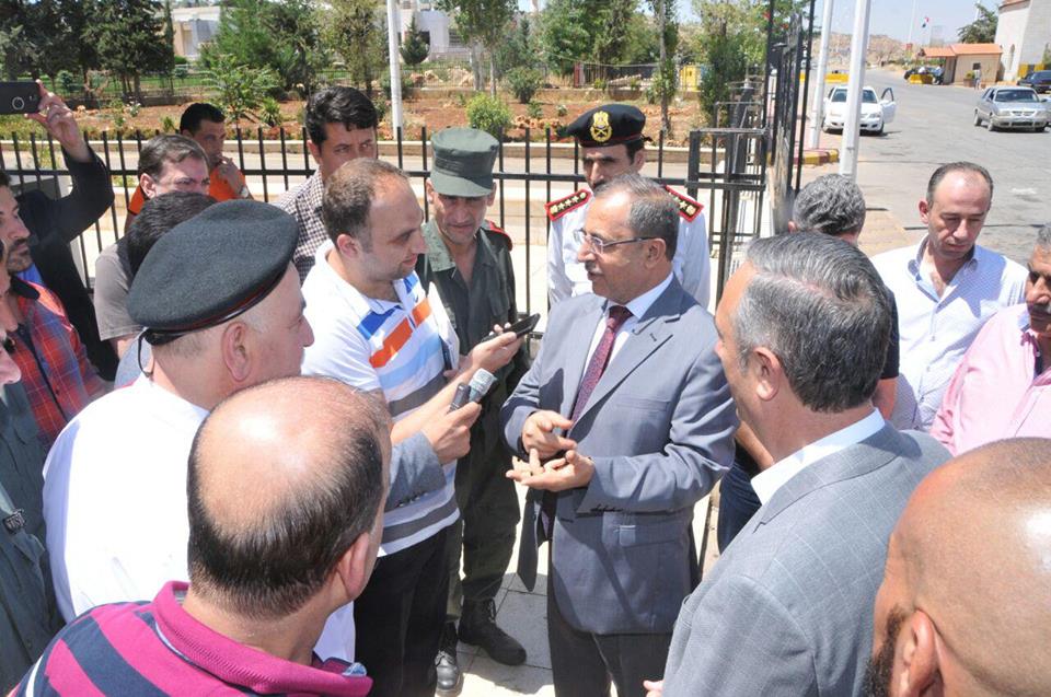 وزير الداخلية على الحدود مع لبنان لتسهيل عودة المهجرين