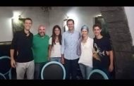 أين تناول الرئيس الأسد وعائلته العشاء ليلة أمس.. ومن هو الشخص السادس في الصورة؟