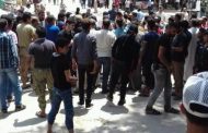 محتجون في جرابلس يطالبون بإخراج مقرات المسلحين من المدينة