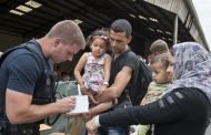 السلطات الألمانية تضع اللاجئين السوريين أمام خيارين 