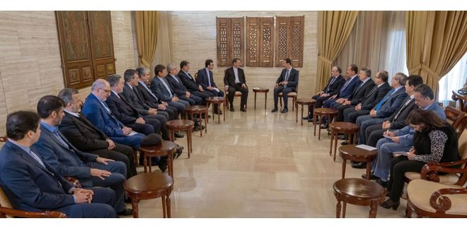 الرئيس الأسد لجهانغيري: الاتفاقيات بين سورية وإيران تحمل بعدا استراتيجيا وتشكل أساسا اقتصاديا متينا يسهم بتعزيز صمود البلدين في وجه الحرب الاقتصادية
