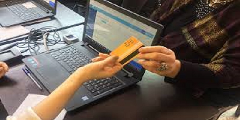 تشكيل لجان فرعية بصلاحيات لحسن تطبيق البطاقة الذكية في المحافظات