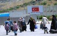 الغارديان: السلطات التركية تحتجز أكثر من 1000 لاجئ سوري لترحيلهم خلال 30 يوماً!