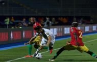 الجزائر تلتهم غينيا في طريقها لربع النهائي