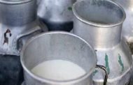 الحليب السوري يجد طريقه إلى لبنان عبر قنوات التهريب