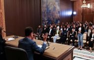 الرئيس الأسد: أهم ما ينقصنا في المجتمع السوري هو تفعيل الحوار بين مختلف الشرائح وعلى كل المستويات