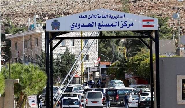 لبنان يفتح حدوده أمام السوريين.. وهذه شروطه: