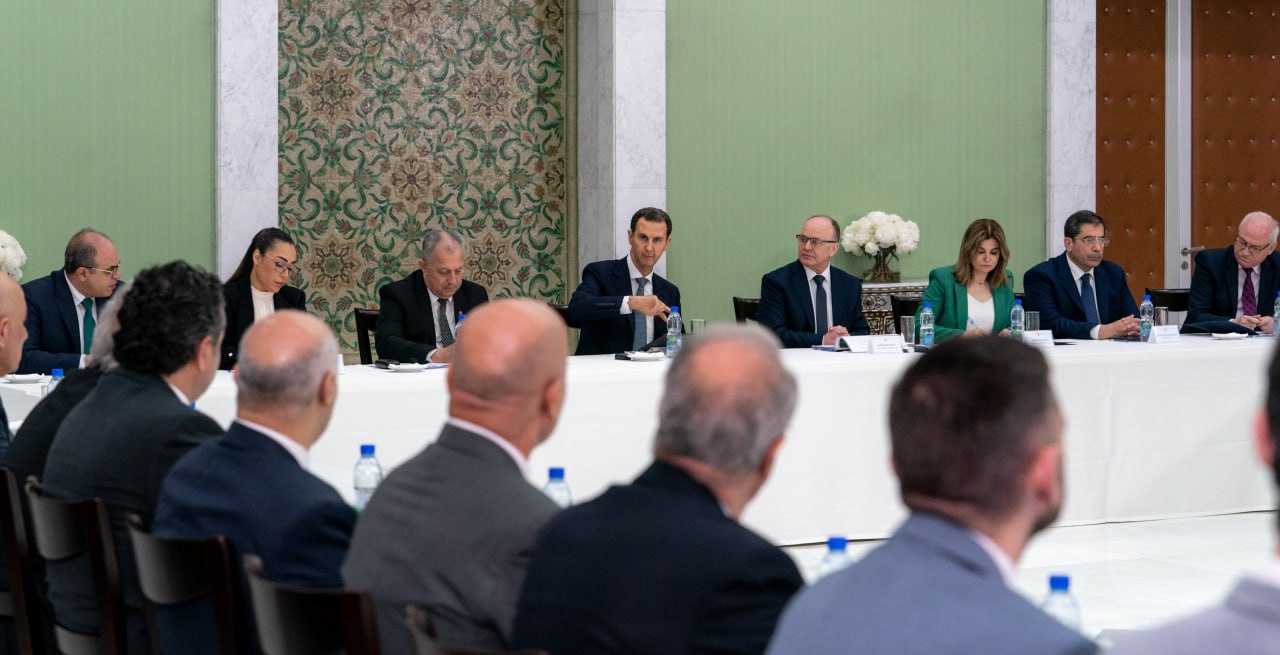 مجلس التعليم العالي يطرح رؤية قطاع التعليم العالي والبحث العلمي للمرحلة المقبلة 2023-2030 في اجتماع يرأسه الرئيس الأسد بمشاركة الفريق الوزاري المعني.