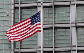 لماذا حددت واشنطن مدة 180 يوما لتخفيف العقوبات عن سوريا؟