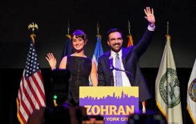 راما دوجي.. الفنانة السورية الأميركية زوجة عمدة نيويورم زهران ممداني